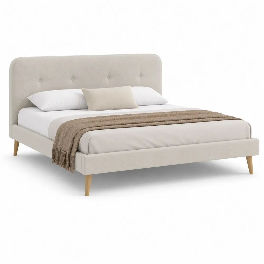 Lit double rembourré 160 × 200 cm en tissu beige clair avec tête de lit capitonnée et pieds en bois, 170 × 215 × 110 cm